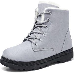 Fur lined snow boots